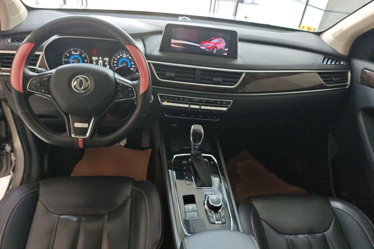 Used Dongfeng Fengon 580 2017 1.5T CVT Smart Style Model Center Console
