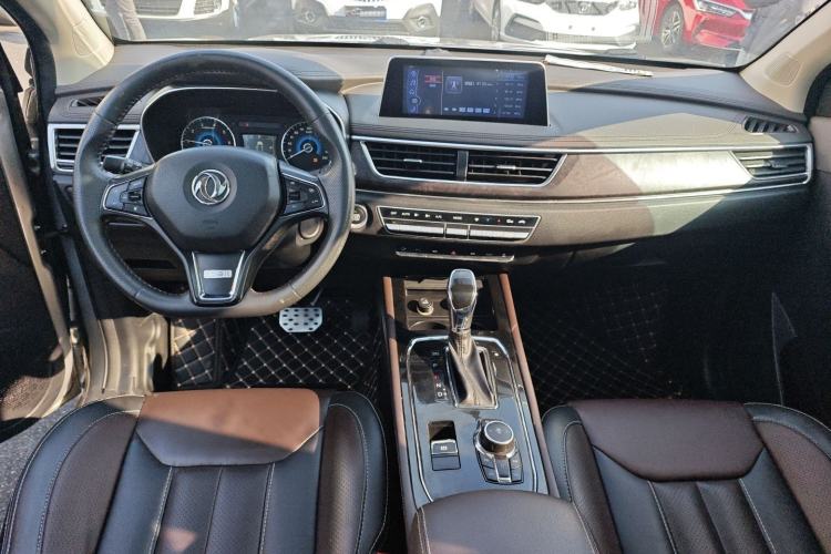 Used Dongfeng Fengon 580 2017 1.5T CVT Smart Connectivity Model Center Console