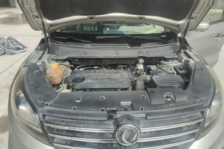 Used Dongfeng Fengon 580 2017 1.5T CVT Smart Style Model Engine Bay