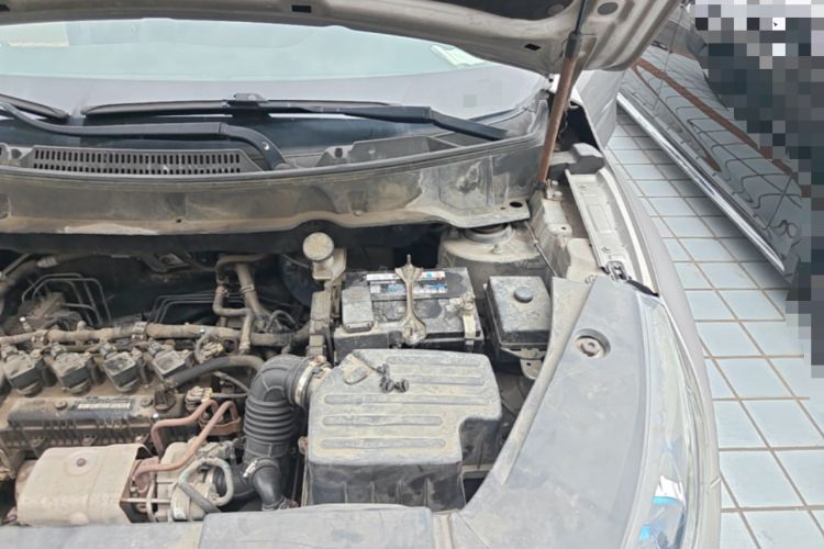 Used Dongfeng Fengon 580 2017 1.5T CVT Smart Style Model Engine Bay Left