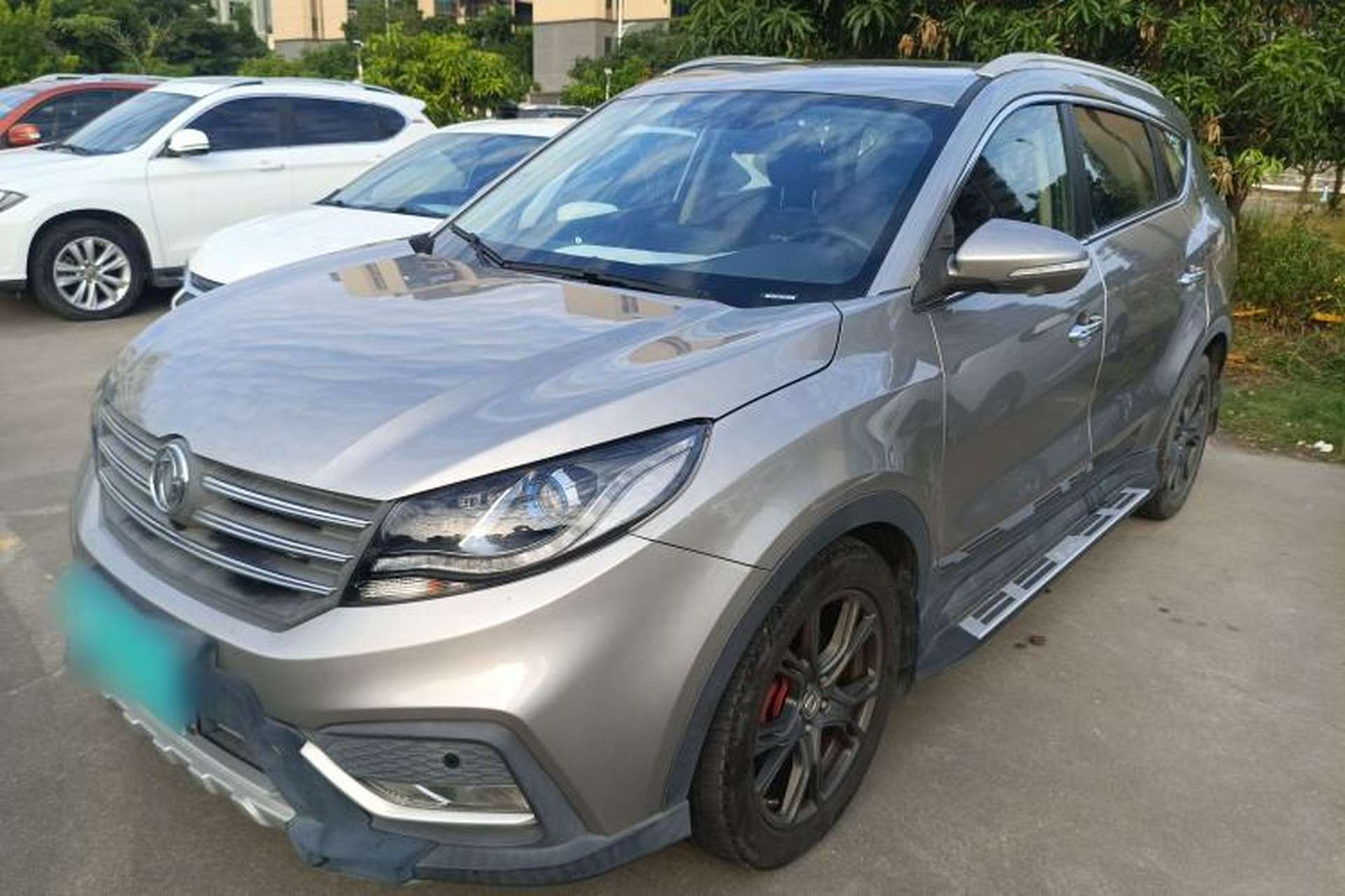Used Dongfeng Fengon 580 2017 1.5T CVT Smart Connectivity Model Front Left 45 Deg