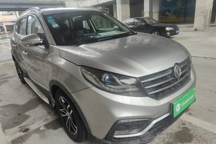 Used Dongfeng Fengon 580 2017 1.5T CVT Smart Style Model Front Right 45 Deg