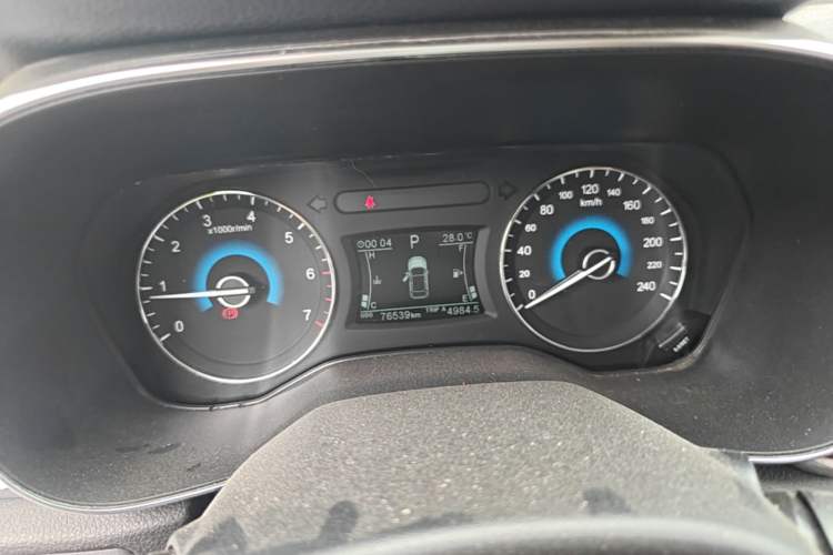 Used Dongfeng Fengon 580 2017 1.5T CVT Smart Style Model Instrument Cluster