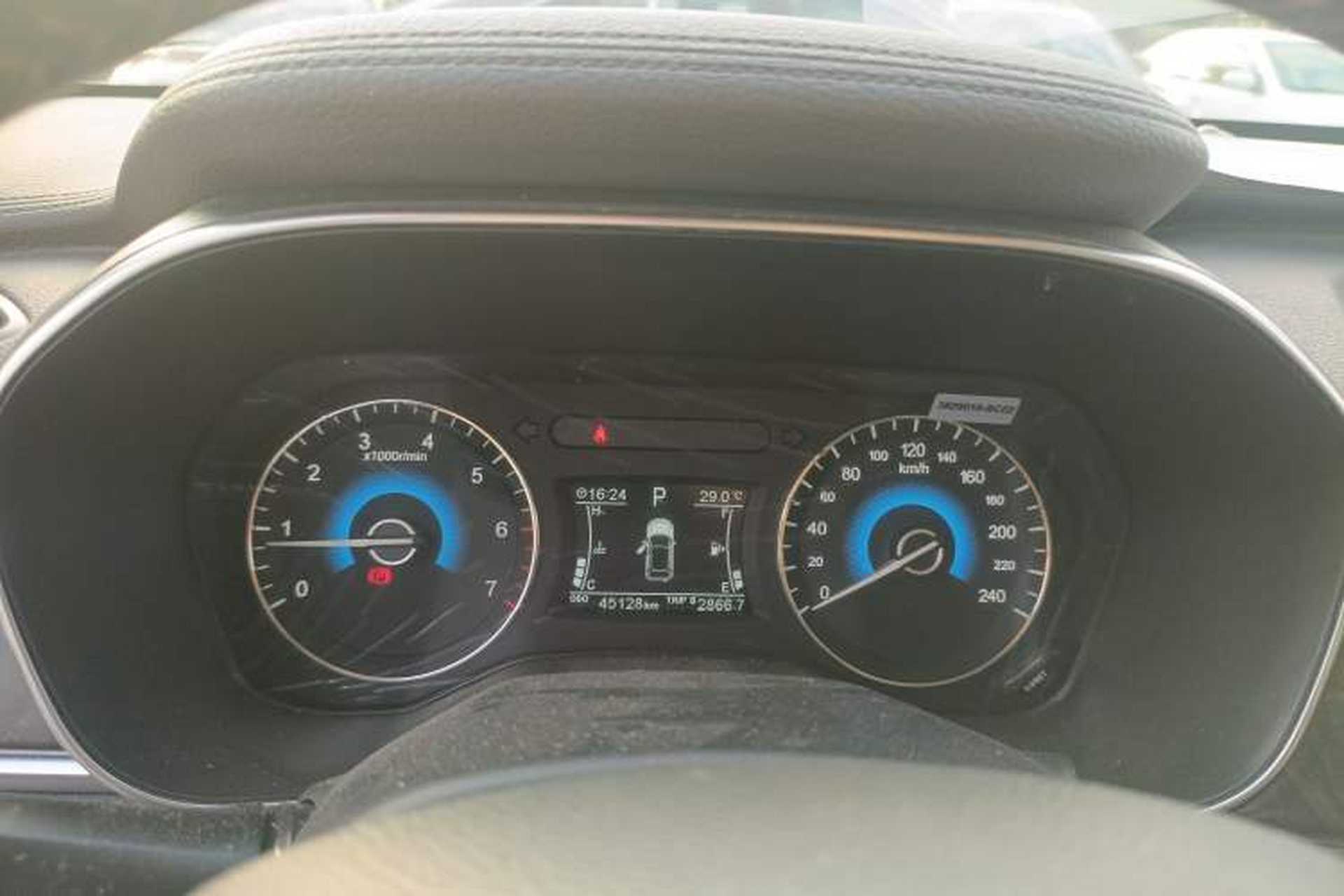 Used Dongfeng Fengon 580 2017 1.5T CVT Smart Connectivity Model Instrument Cluster