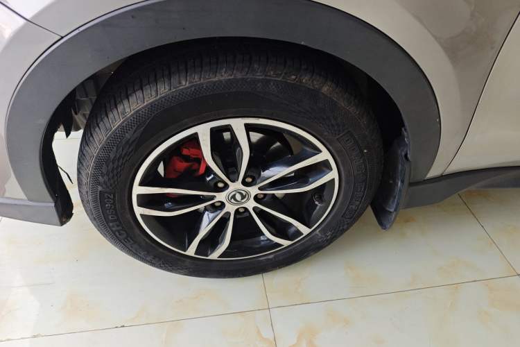 Used Dongfeng Fengon 580 2017 1.5T CVT Smart Style Model Left Front Wheel Hub