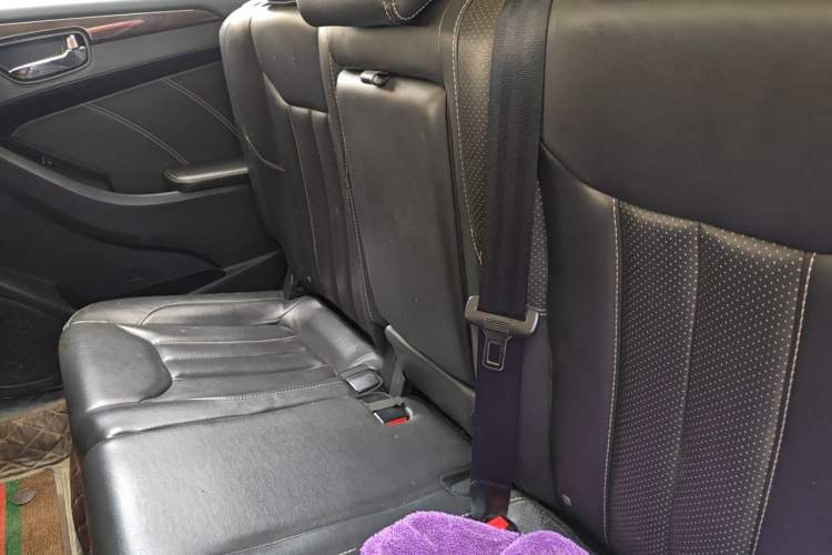 Used Dongfeng Fengon 580 2017 1.5T CVT Smart Style Model Left Rear Seat