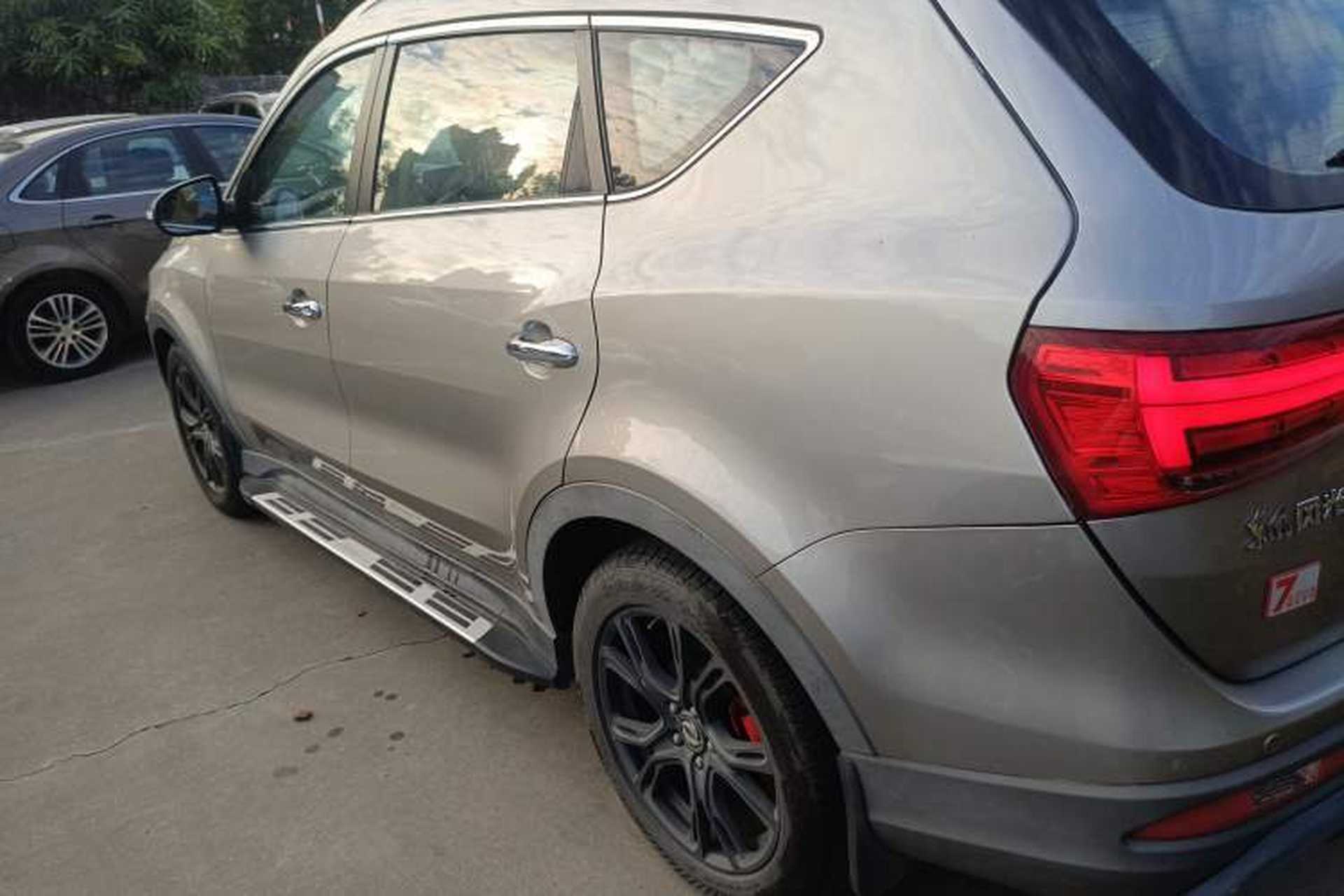 Used Dongfeng Fengon 580 2017 1.5T CVT Smart Connectivity Model Left Side