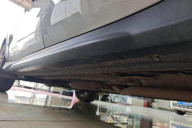 Used Dongfeng Fengon 580 2017 1.5T CVT Smart Style Model Left Side Sill