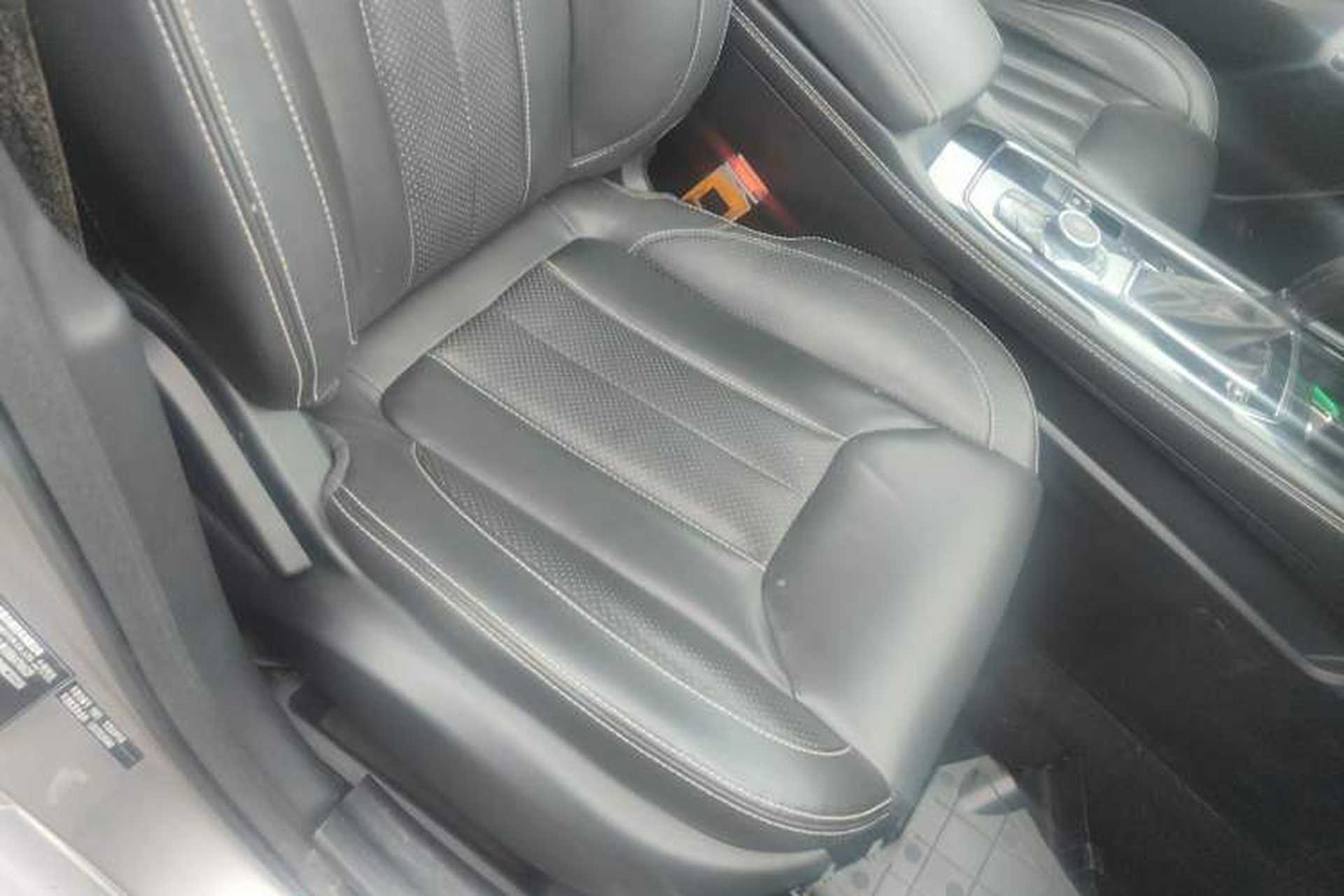 Used Dongfeng Fengon 580 2017 1.5T CVT Smart Style Model Right Front Seat
