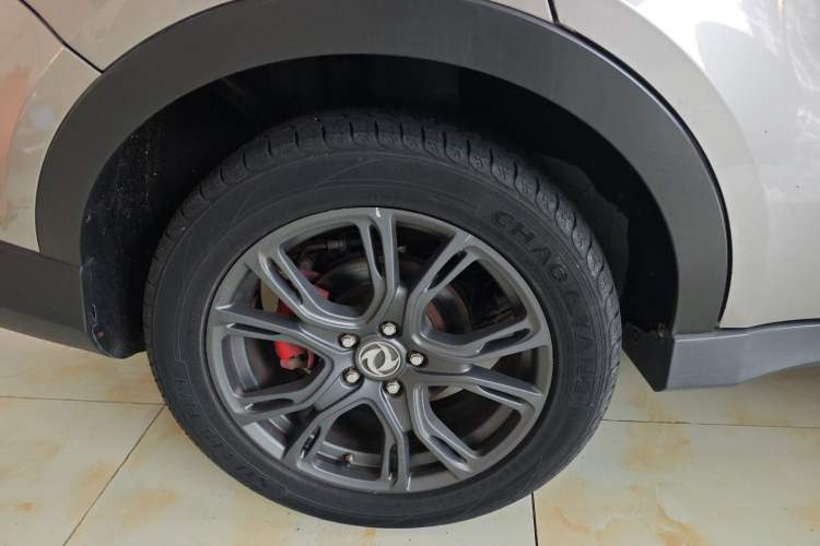 Used Dongfeng Fengon 580 2017 1.5T CVT Smart Connectivity Model Right Rear Wheel Hub