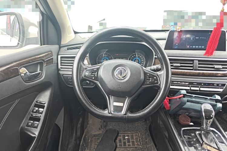 Used Dongfeng Fengon 580 2017 1.5T CVT Smart Style Model Steering Wheel