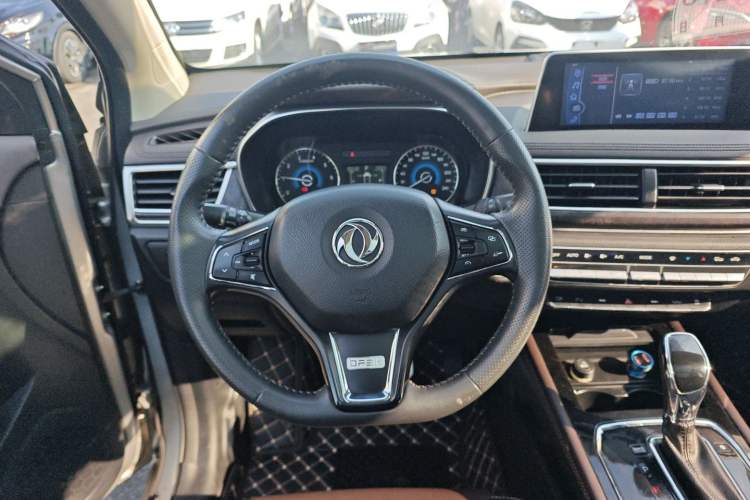 Used Dongfeng Fengon 580 2017 1.5T CVT Smart Connectivity Model Steering Wheel