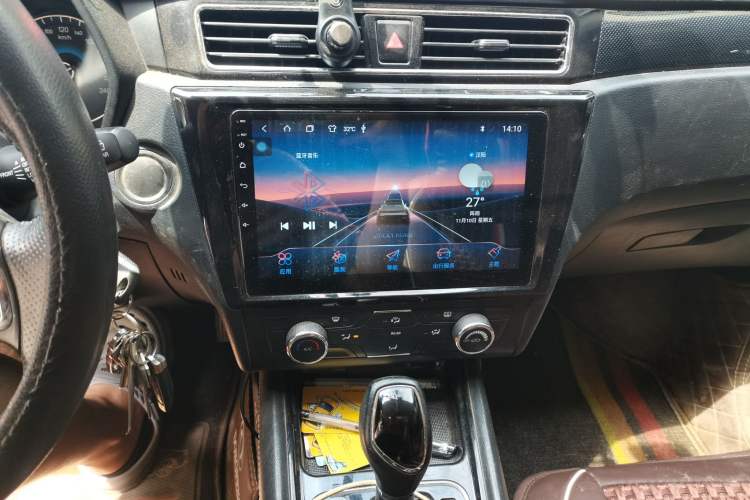 Used Dongfeng Fengon 580 2017 1.5T CVT Comfort Model Audio And AC Panel