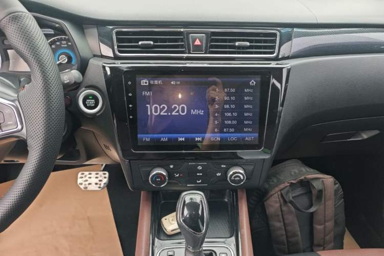 Used Dongfeng Fengon 580 2017 1.5T CVT Luxury Model Audio And AC Panel