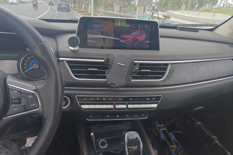 Used Dongfeng Fengon 580 2017 1.5T CVT Smart Connectivity Model Audio And AC Panel