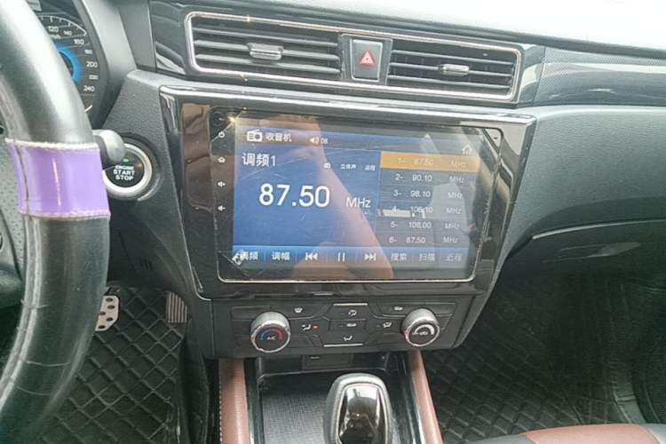 Used Dongfeng Fengon 580 2017 Revised Version 1.5T CVT Luxury Edition Audio And AC Panel
