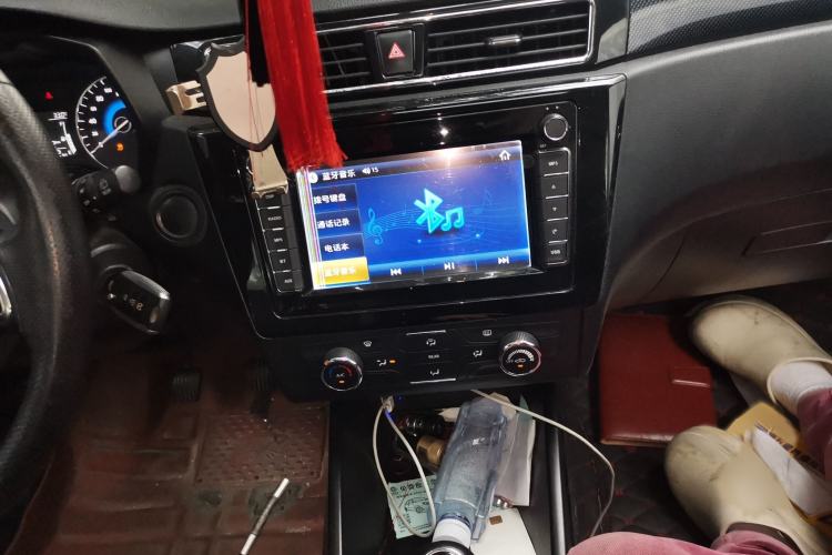 Used Dongfeng Fengon 580 2017 1.8L Manual Comfort Model Audio And AC Panel