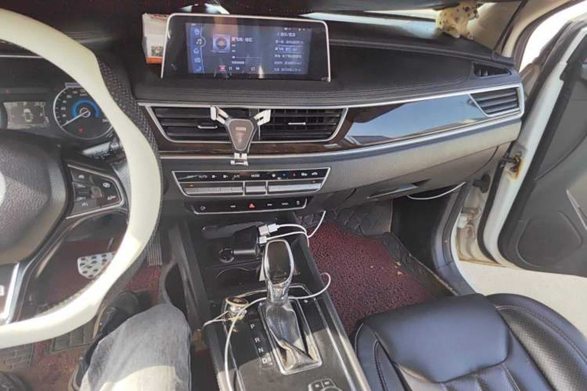 Used Dongfeng Fengon 580 2017 1.5T CVT Smart Style Model Audio And AC Panel