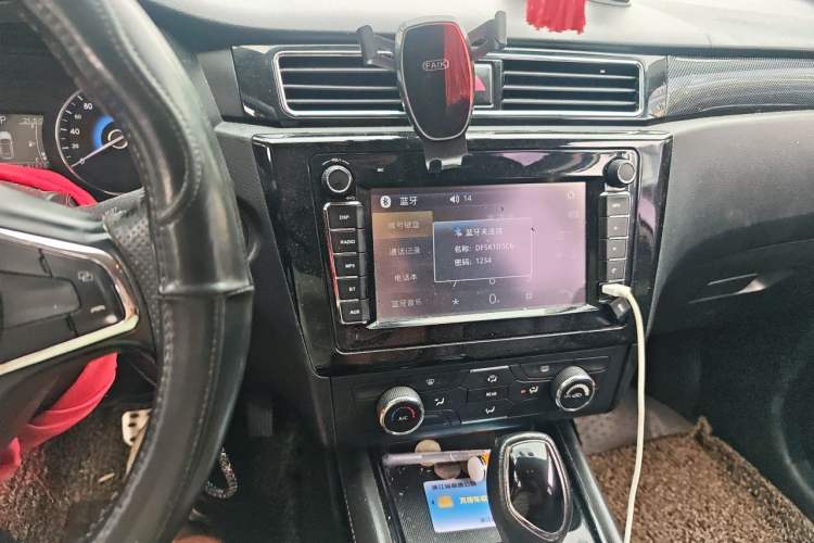 Used Dongfeng Fengon 580 2017 1.5T CVT Comfort Model Audio And AC Panel