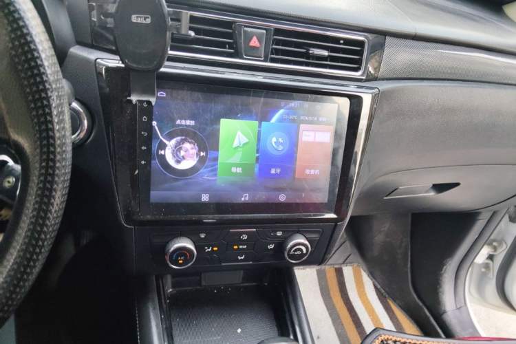 Used Dongfeng Fengon 580 2017 1.5T CVT Comfort Model Audio And AC Panel