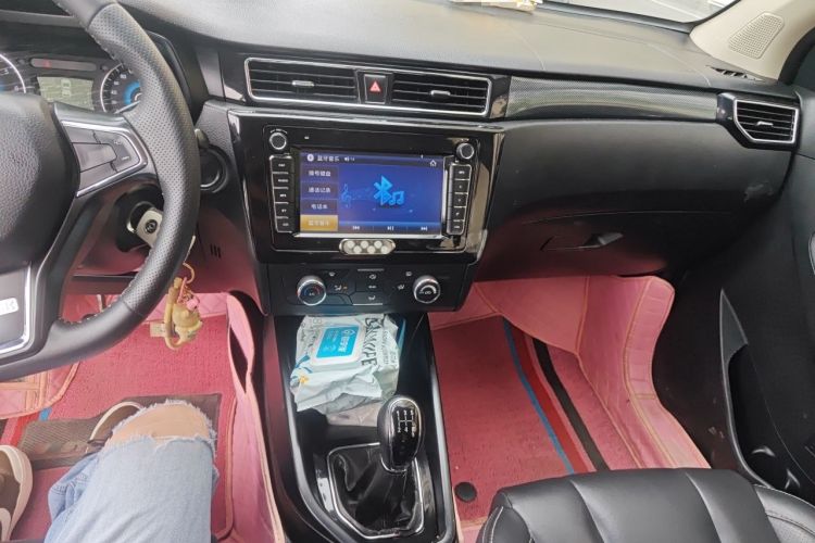 Used Dongfeng Fengon 580 2017 1.8L Manual Comfort Model Audio And AC Panel
