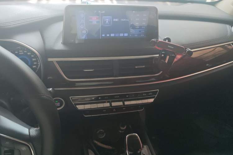 Used Dongfeng Fengon 580 2017 1.5T CVT Smart Style Model Audio And AC Panel