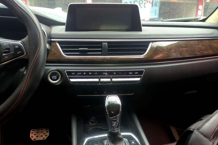 Used Dongfeng Fengon 580 2017 1.5T CVT Smart Style Model Audio And AC Panel
