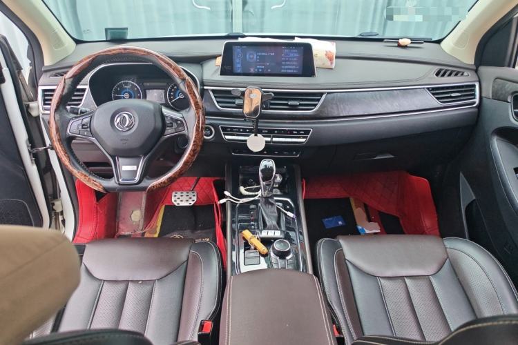 Used Dongfeng Fengon 580 2017 1.5T CVT Smart Connectivity Model Center Console