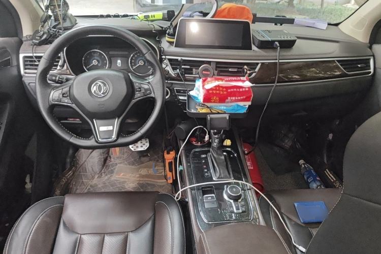 Used Dongfeng Fengon 580 2017 1.5T CVT Comfort Model Center Console
