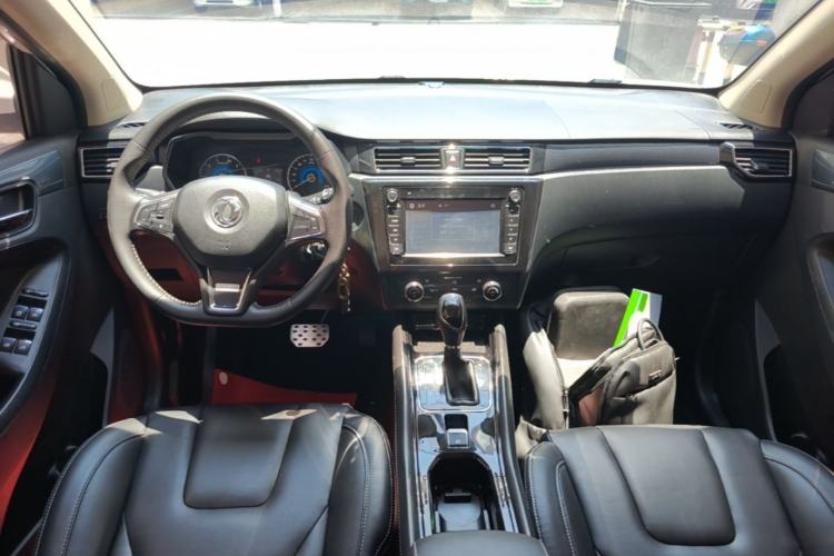 Used Dongfeng Fengon 580 2017 1.5T CVT Comfort Model Center Console