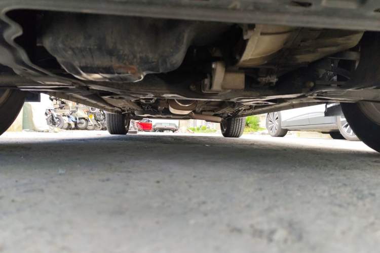 Used Dongfeng Fengon 580 2017 1.8L Manual Comfort Model Chassis Front