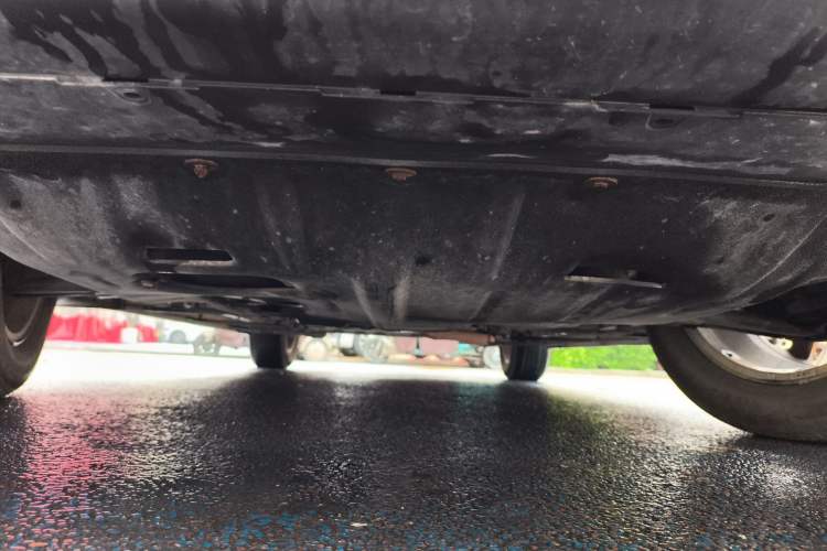 Used Dongfeng Fengon 580 2017 1.8L Manual Comfort Model Chassis Front