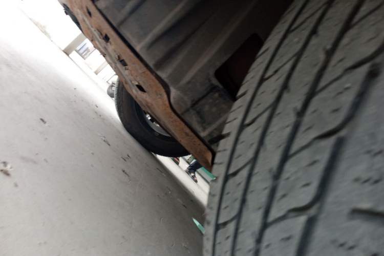 Used Dongfeng Fengon 580 2017 1.5T CVT Smart Style Model Chassis Front Left