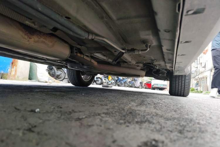 Used Dongfeng Fengon 580 2017 1.8L Manual Comfort Model Chassis Front Left