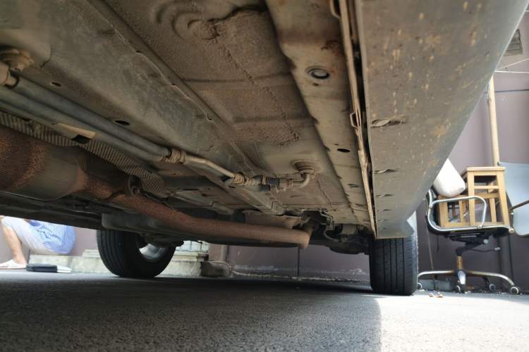 Used Dongfeng Fengon 580 2017 1.5T CVT Comfort Model Chassis Front Left
