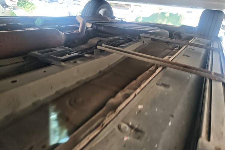 Used Dongfeng Fengon 580 2017 1.5T CVT Luxury Model Chassis Front Left