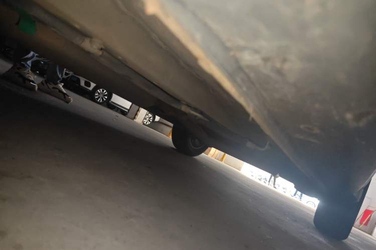 Used Dongfeng Fengon 580 2017 1.5T CVT Comfort Model Chassis Front Left