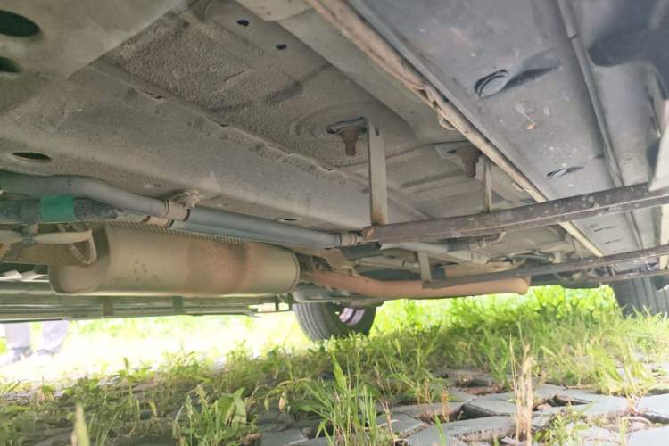 Used Dongfeng Fengon 580 2017 1.8L Manual Comfort Model Chassis Front Left