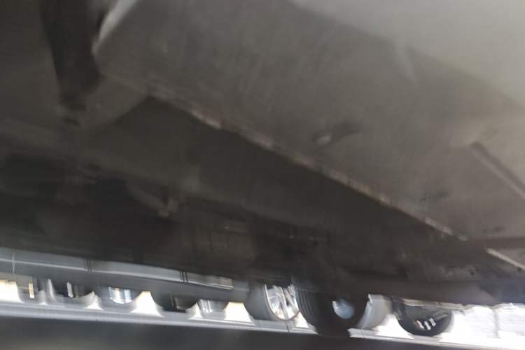 Used Dongfeng Fengon 580 2017 1.5T Manual Luxury Model Chassis Front Left