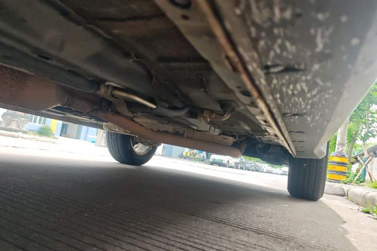 Used Dongfeng Fengon 580 2017 1.5T CVT Comfort Model Chassis Front Left
