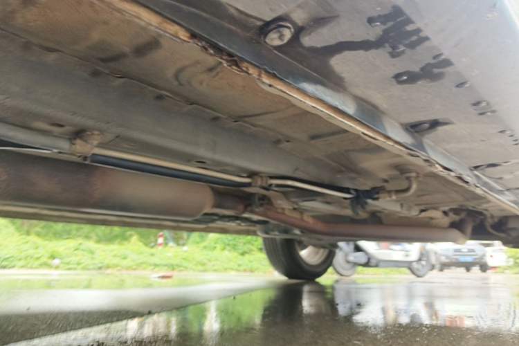 Used Dongfeng Fengon 580 2017 1.5T CVT Comfort Model Chassis Front Left