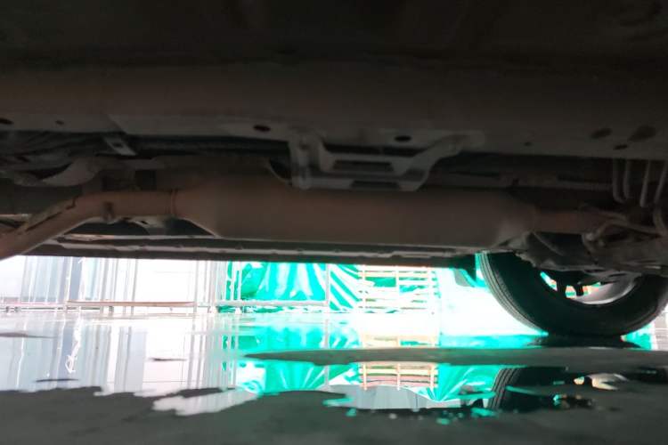 Used Dongfeng Fengon 580 2017 1.5T CVT Smart Style Model Chassis Front Right
