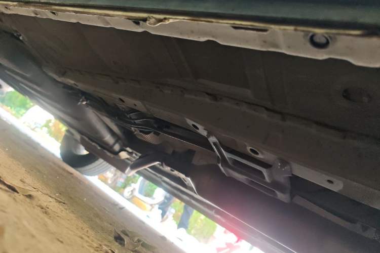 Used Dongfeng Fengon 580 2017 1.5T CVT Luxury Model Chassis Front Right