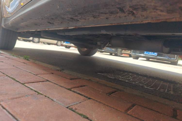 Used Dongfeng Fengon 580 2017 1.8L Manual Comfort Model Chassis Front Right