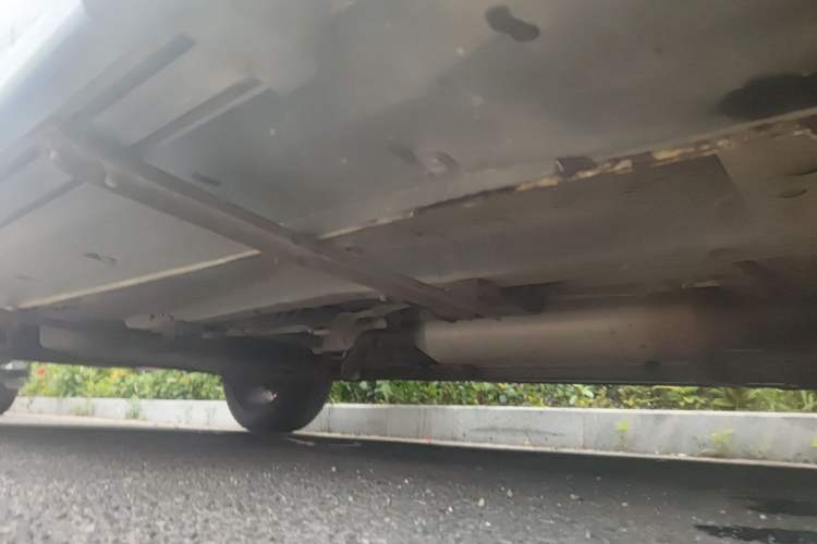 Used Dongfeng Fengon 580 2017 1.5T CVT Smart Style Model Chassis Front Right