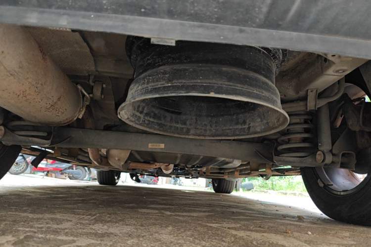 Used Dongfeng Fengon 580 2017 1.5T CVT Smart Style Model Chassis Rear
