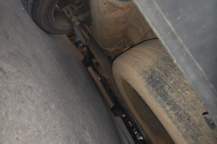 Used Dongfeng Fengon 580 2017 1.5T CVT Comfort Model Chassis Rear