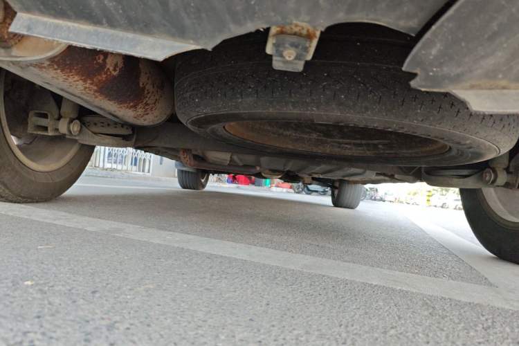 Used Dongfeng Fengon 580 2017 1.8L Manual Comfort Model Chassis Rear
