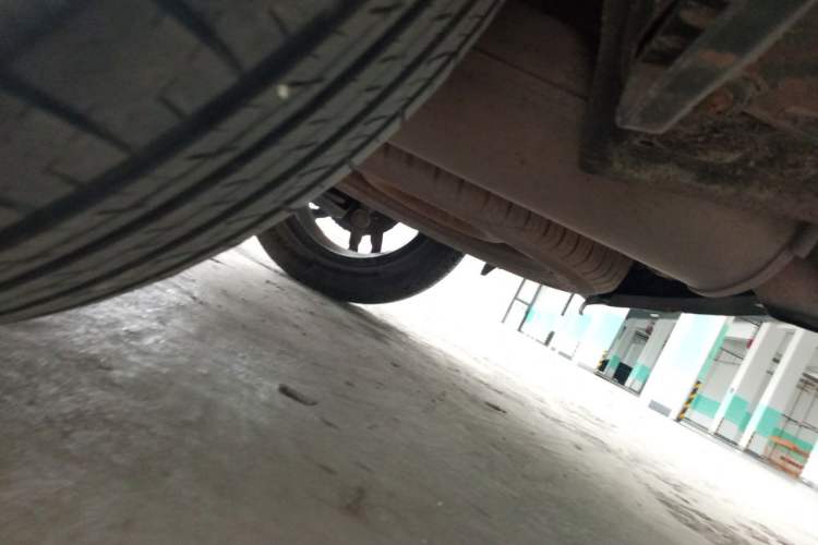 Used Dongfeng Fengon 580 2017 1.5T CVT Smart Style Model Chassis Rear Left