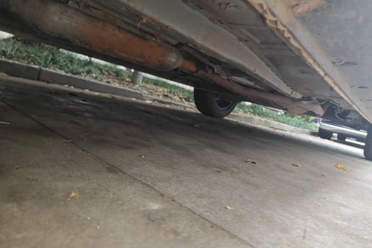 Used Dongfeng Fengon 580 2017 1.5T CVT Comfort Model Chassis Rear Left